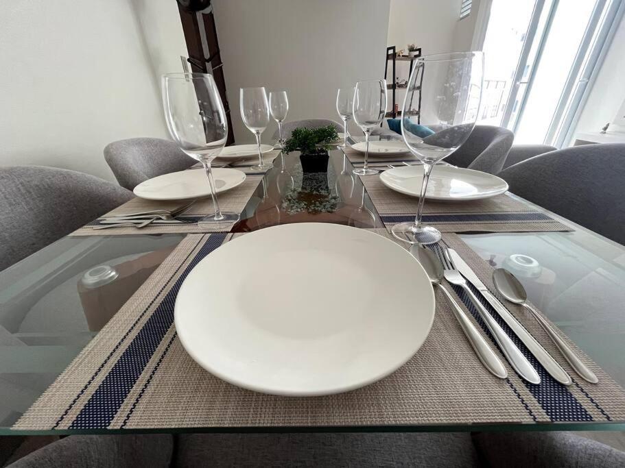 Luxury Apartment In Miraflores With Rooftop Pool Lima Luaran gambar
