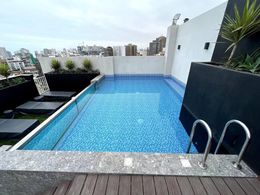 Luxury Apartment In Miraflores With Rooftop Pool Lima Luaran gambar